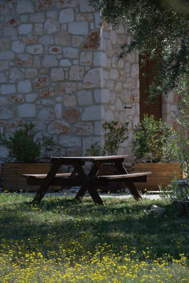 Lioriza Country Houses Kalamaki  Exterior photo