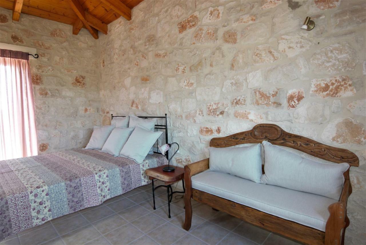 Lioriza Country Houses Kalamaki  Exterior photo