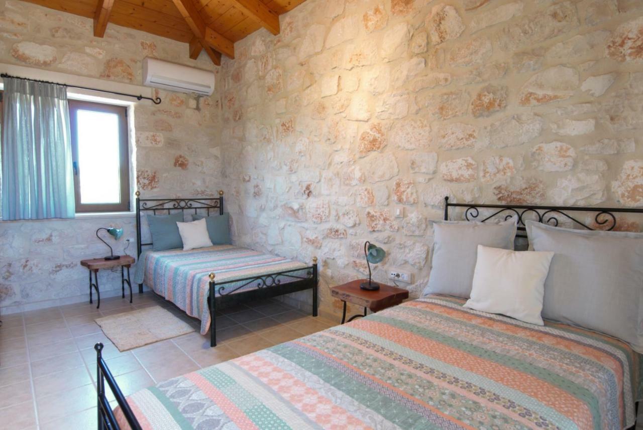 Lioriza Country Houses Kalamaki  Exterior photo